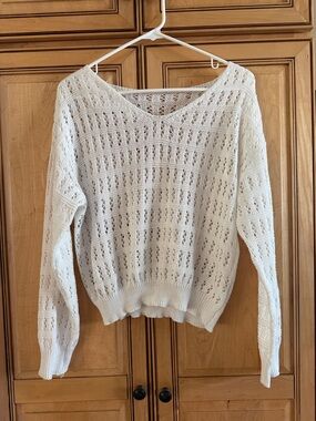 White Knit V-Neck Summer Sweater -